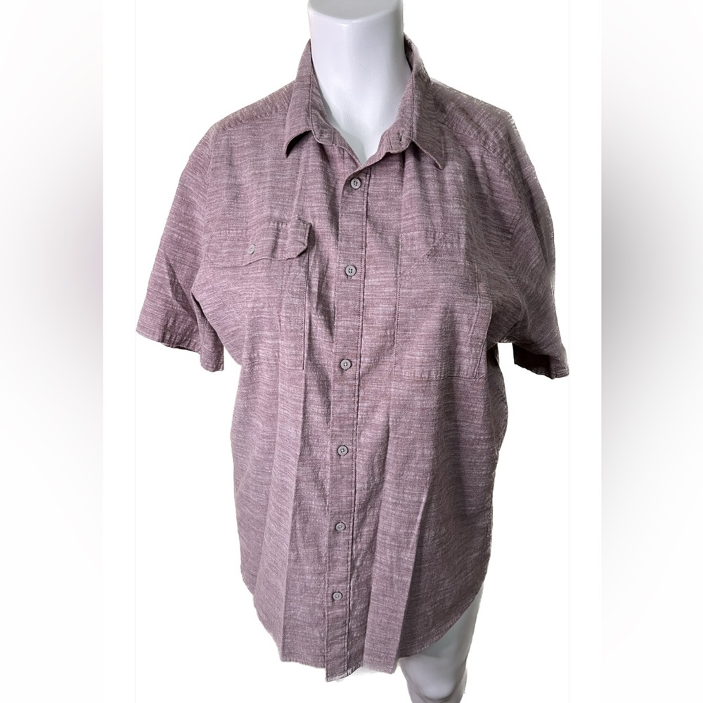 NWOT Men’s Mountain Hard Wear shirt